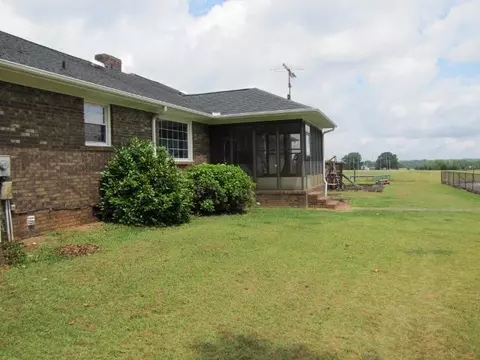 848 Holliday Dam Rd, Honea Path, SC 29654 photo 10