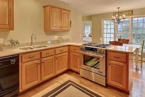 358 Camperdown Ct, Easley, SC 29642 photo 10