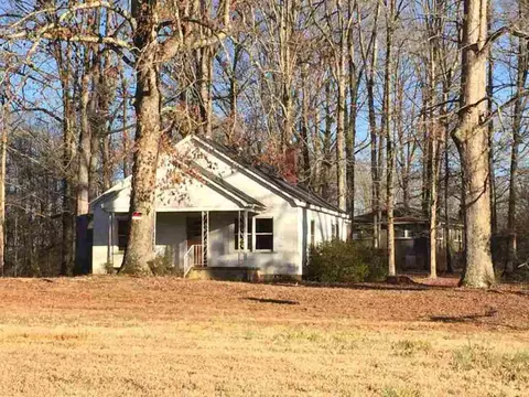 526 E Halfway Branch Rd, Walhalla, SC 29691 photo 1