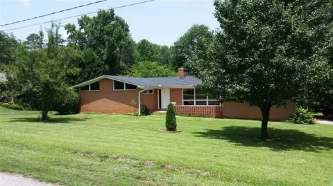 117 Pine Forest Dr, Easley, SC 29642 photo 2