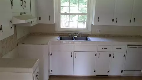 117 Pine Forest Dr, Easley, SC 29642 photo 6