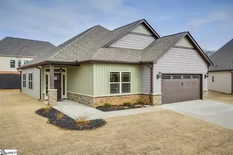 105 Redbay Ct, Easley, SC 29640 photo 1