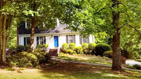 196 Heather Dr, Central, SC 29630 photo 3