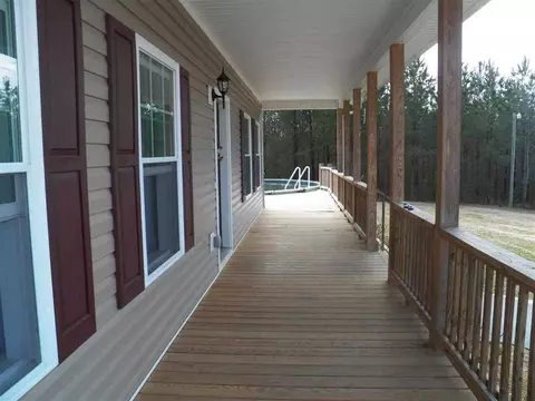 385 Geraldine Dr, Walhalla, SC 29691 photo 3