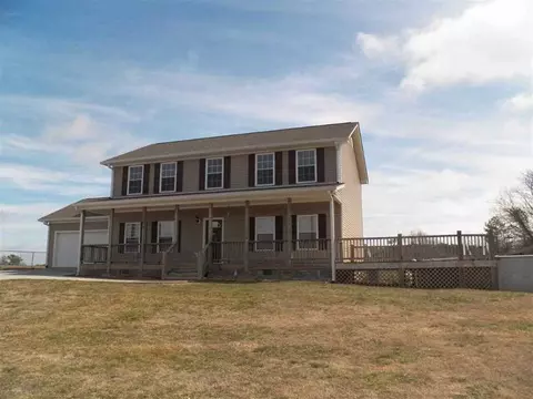 385 Geraldine Dr, Walhalla, SC 29691 photo 2