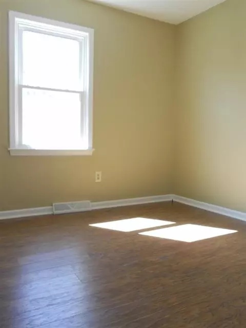 301 Jamestown Rd, Easley, SC 29640 photo 12