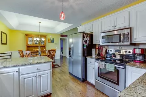 103 Hallmark Cir, Easley, SC 29640 photo 11