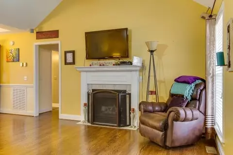 103 Hallmark Cir, Easley, SC 29640 photo 5