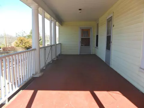 512 E Main St, Liberty, SC 29657 photo 9