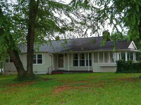 201 E North Broad St, Walhalla, SC 29691 photo 1