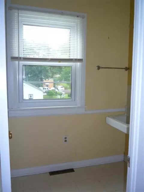 201 E North Broad St, Walhalla, SC 29691 photo 11