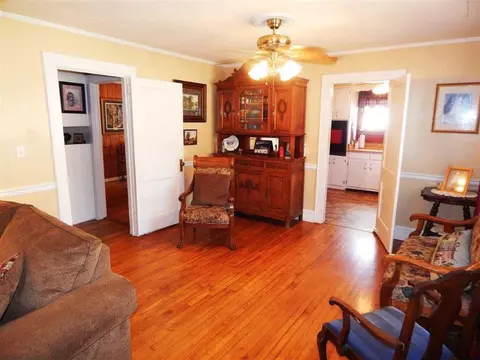200 E 3rd Ave, Easley, SC 29640 photo 6