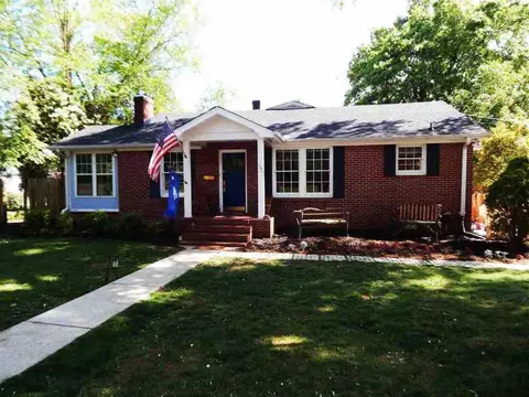 200 E 3rd Ave, Easley, SC 29640 photo 1