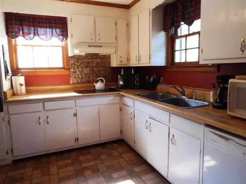 200 E 3rd Ave, Easley, SC 29640 photo 8
