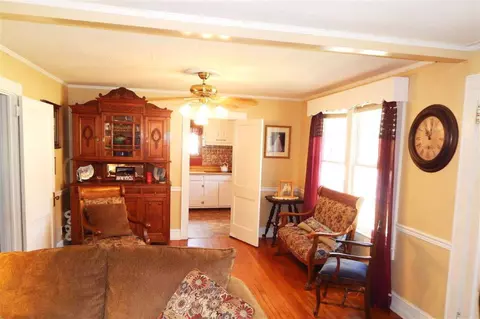 200 E 3rd Ave, Easley, SC 29640 photo 5