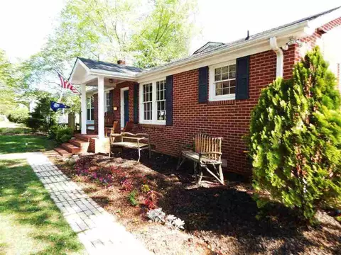 200 E 3rd Ave, Easley, SC 29640 photo 2