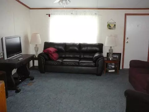 129 Third Ave, Iva, SC 29655 photo 2