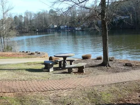 135 Waterside Dr, Iva, SC 29655 photo 11