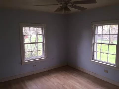 111 W 3rd St, Williamston, SC 29697 photo 3