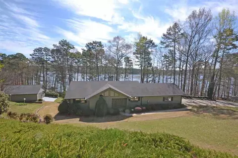 99 Ridgemore Dr, Toccoa, GA 30577 photo 1