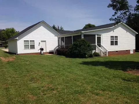 1015 Welcome Rd, Williamston, SC 29697 photo 2