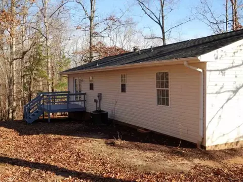 180 Fieldcrest Dr, Central, SC 29630 photo 4