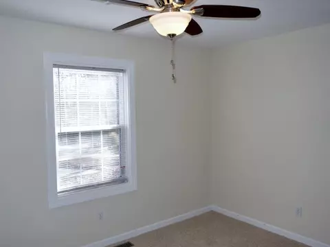 180 Fieldcrest Dr, Central, SC 29630 photo 10