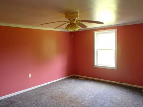 305 Saluda St, Honea Path, SC 29654 photo 3