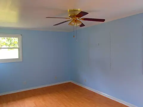305 Saluda St, Honea Path, SC 29654 photo 6