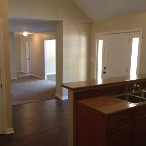 128 Smith Dr, Pelzer, SC 29669 photo 3