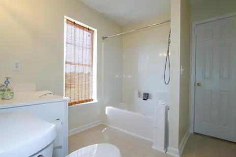 100 Pine Lake Dr, Easley, SC 29642 photo 19