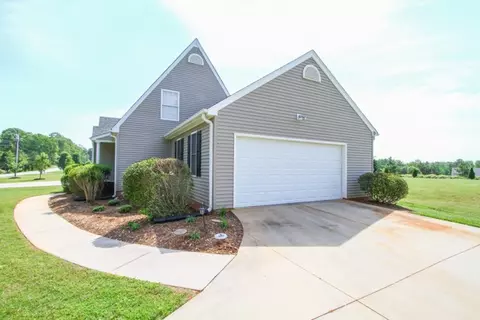 100 Pine Lake Dr, Easley, SC 29642 photo 28