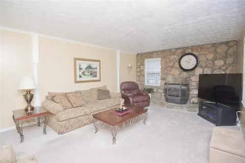 110 Del Riso Cir, Easley, SC 29642 photo 4