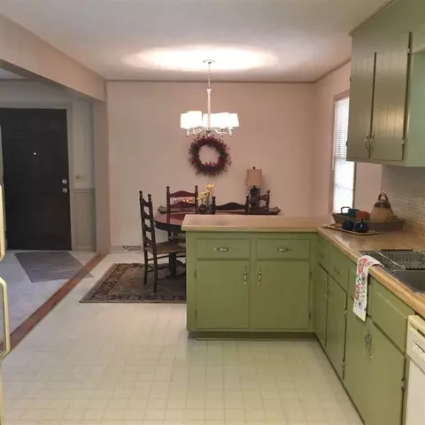 104 Holliday Ln, Pendleton, SC 29670 photo 8