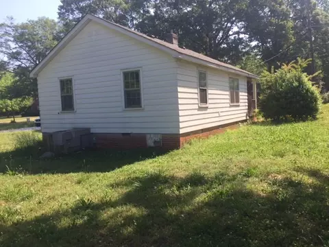 218 S Elm Ave, Pendleton, SC 29670 photo 8
