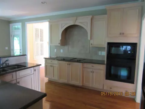 104 Warren Dr, Easley, SC 29640 photo 4