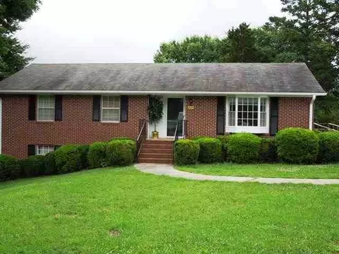 203 Magnolia Ter, Pendleton, SC 29670 photo 1