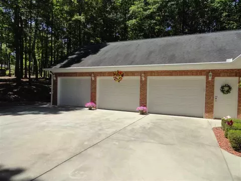 351 Two Notch Trl, Easley, SC 29642 photo 3