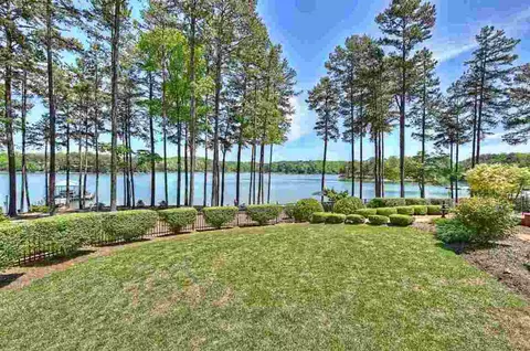 606 Longview Ct, Seneca, SC 29672 photo 4