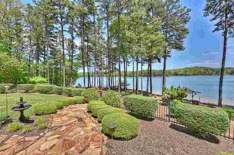 606 Longview Ct, Seneca, SC 29672 photo 3