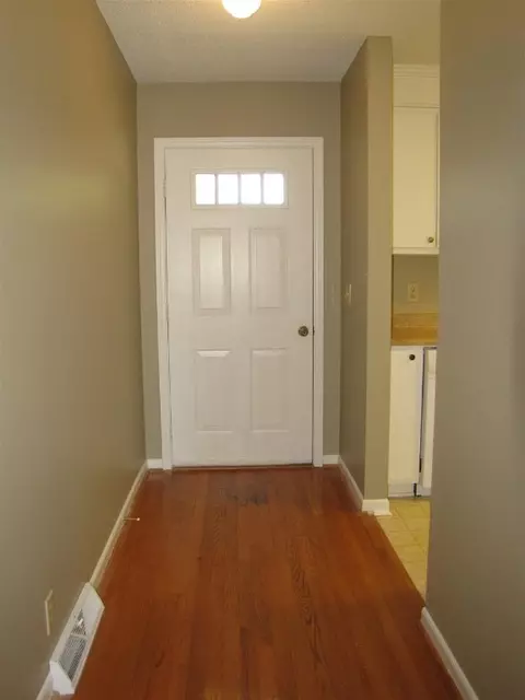 103 Flagstone Dr, Easley, SC 29642 photo 3