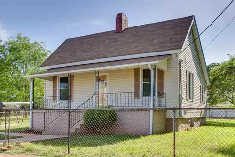 118 Hampton St, Pelzer, SC 29669 photo 1