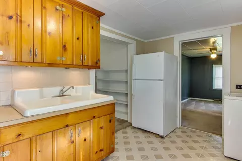 118 Hampton St, Pelzer, SC 29669 photo 13
