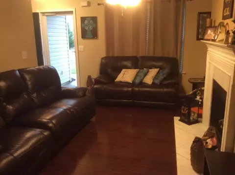 293 Rivers Edge Dr, Easley, SC 29642 photo 2