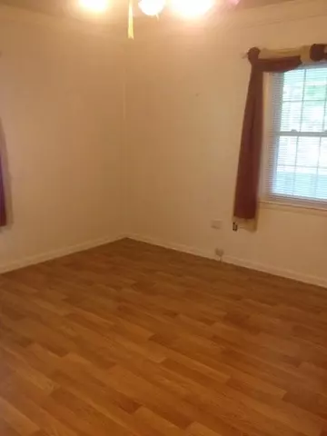 303 Jaynes St, Walhalla, SC 29691 photo 3