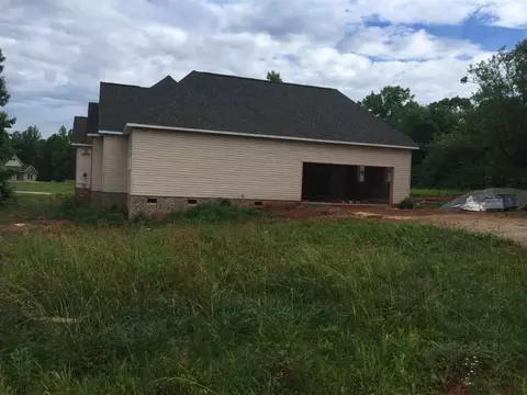 304 Puckett Mill Dr, Central, SC 29630 photo 3