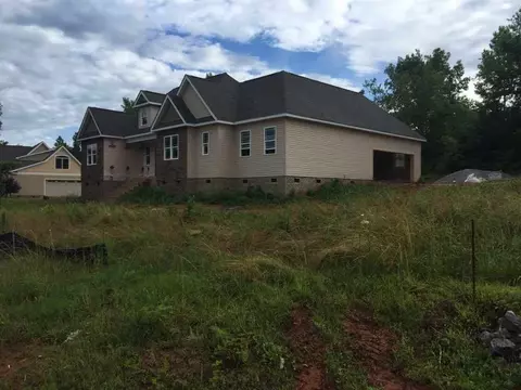304 Puckett Mill Dr, Central, SC 29630 photo 2