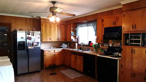 226 Washington Cir, Honea Path, SC 29654 photo 2