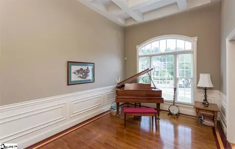 402 Stonewall Dr, Easley, SC 29642 photo 4