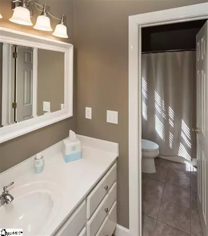 402 Stonewall Dr, Easley, SC 29642 photo 24